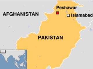 Грузовик с военнослужащими авиабазы был подорван на северо западе Пакистана, в провинции Пешавар. На месте погибли 14 человек