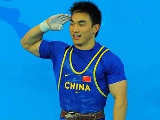 Олимпийским чемпионом по тяжелой атлетике в весовой категории 69 кг стал Ляо Хой из Китая