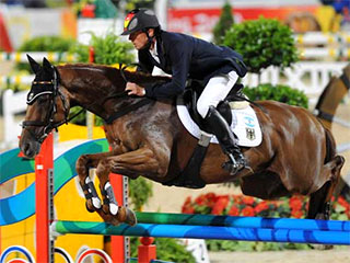 В командных состязаниях по конному троеборью на Олимпиаде-2008, которые проходят в Гонконге, первенствовала мужская сборная Германии