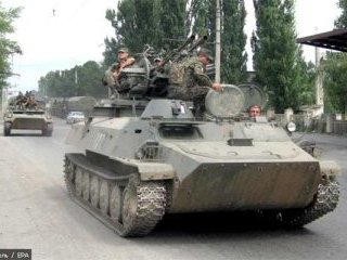 Российские войска передислоцировались с окраин грузинского Гори в направлении Цхинвали