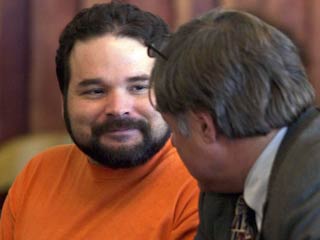 В США казнен член "техасской семерки" Майкл Родригес (на фото слева), совершившей 7 лет назад побег в стиле Голливуда