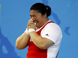 Спортсменка из Южной Кореи Чан Ми Нан, выступающая в весовой категории свыше 75 килограммов, стала олимпийской чемпионкой, установив параллельно три мировых рекорда в тяжелой атлетике