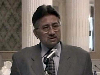 Президент Пакистана Первез Мушарраф под угрозой импичмента выступит в понедельник с обращением к нации в 11:00 по московскому времени