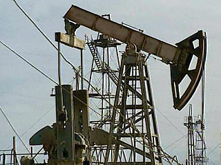 В июле падение нефтедобычи составило уже 1,9%, хотя еще в январе-феврале добыча выросла по сравнению с первыми двумя месяцами 2007 года на 0,6%