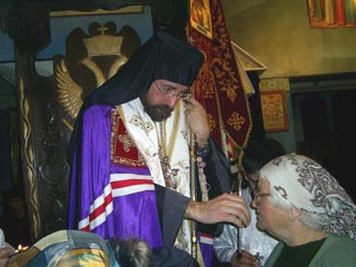 Глава Аланской епархии, действующей на территории Южной Осетии, епископ Георгий, утверждает, что Многие жители Цхинвали во время самых жестоких боев видели Богородицу 