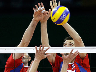 Мужская сборная России по волейболу вышла в полуфинал Игр-2008