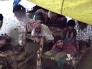 Муссонные дожди в Индии продолжают нести разрушения
