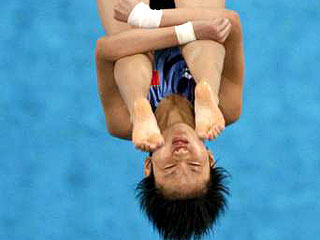 Победительницей женского олимпийского турнира по прыжкам в воду с вышки с результатом 447,70 баллов стала китаянка Чень Руолинь