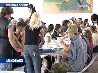 Все беженцы из Южной Осетии, которые временно размещены на базах отдыха и лагерях Ростовской области, планируют вернуться на родину до 1 сентября
