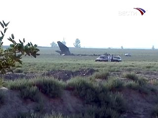 Бортовые самописцы (так называемые "черные ящики") Boeing-737, который разбился при взлете недалеко от бишкекского аэропорта "Манас" вечером 24 августа, отправят на расшифровку в Москву