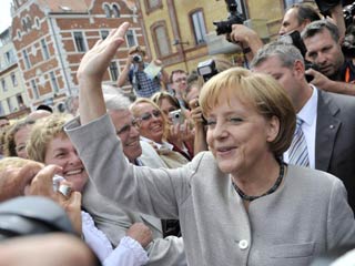 Федеральный канцлер Германии Ангела Меркель вновь, третий год подряд возглавила список ста самых влиятельных женщин мира, опубликованный 27 августа журналом Forbes