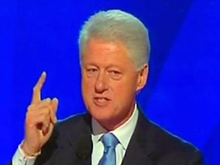 Билл Клинтон напомнил, что в свое время его самого считали "слишком молодым и неопытным" для поста главнокомандующего вооруженных сил США. "Это не сработало в 1992 году"