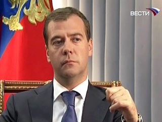 Президент РФ Дмитрий Медведев разъяснил в разговоре по телефону премьер-министру Великобритании Гордону Брауну мотивы принятия решения о признании Россией независимости Южной Осетии и Абхазии