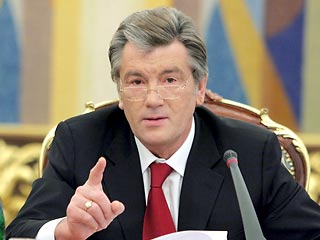 На прошлой неделе президент Виктор Ющенко дал сигнал Верховной Раде к подготовке новых документов об условиях базирования ЧФ в Крыму