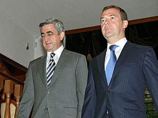 Президент РФ Дмитрий Медведев принял в Сочи своего армянского коллегу Сержа Саргсяна