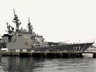Незаконное нахождение субмарины, не принадлежащей ни японским, ни американским вооруженным силам, зафиксировали системы эсминца "Атаго", оснащенного противоракетной системой Idgis