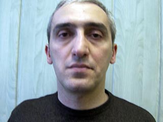 Грузинский "вор в законе", известный в криминальных кругах как Гиви Кутаисский, совершил в Москве побег из-под стражи. Об этом сообщает "Интерфакс" со ссылкой на источник в правоохранительных органах