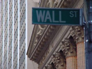 В условиях значительного снижения основных биржевых показателей завершились в среду торги на Нью-йоркской фондовой бирже