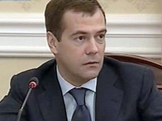 Президент РФ Дмитрий Медведев убежден, что заключение Большого европейского договора после событий на Кавказе стало еще более актуальной задачей, поскольку Североатлантический альянс ничего не решил, а "только спровоцировал конфликт"