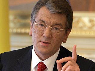 Президент Украины Виктор Ющенко заявляет, что действия премьер-министра Юлии Тимошенко направлены на дестабилизацию ситуации в государстве