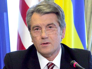 Президент Украины Виктор Ющенко отбыл в понедельник в США для участия в заседании Генеральной ассамблеи ООН, на которой он изложит позицию страны по актуальным глобальным проблемам современности