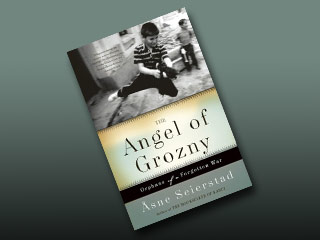 В США издали книгу норвежской журналистки Асне Сейерстад "Ангел Грозного: сироты забытой войны"