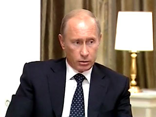 Премьер-министр России Владимир Путин высказался за упрощение процедуры выдачи виз с большинством стран-партнеров