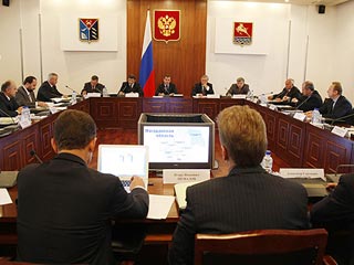 Медеведев обсудил с главами Мирегионразвития и Минэкономразвития создание особых экономзон на Дальнем Востоке