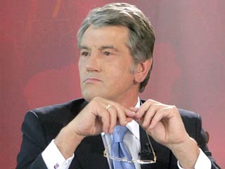 Ющенко обвинил Тимошенко в "лояльности" к Виктору Медведчуку, которого считают близким другом российского президента