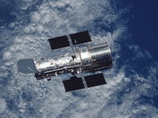 Запуск космического корабля Atlantis к орбитальному телескопу Hubble, запланированный на 14 октября, перенесен в предварительном порядке до начала следующего года