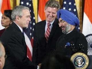 Сенат Конгресса США одобрил соглашение с Индией о сотрудничестве в мирной ядерной энергетике. Теперь законопроект будет направлен на подпись президенту Бушу