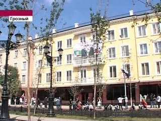 Проспект имени Владимира Путина появился в воскресенье в центре столицы Чеченской республики города Грозного