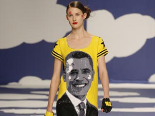 Хитом Недели моды в Париже стало платье с Обамой