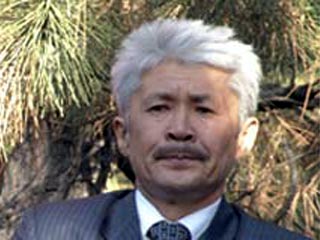 Омбудсмен Киргизии Турсунбек Акун готов защищать права членов "Хизб ут-Тахрир", если они обратятся к нему за помощью