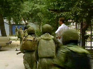 В пригороде Махачкалы в ходе спецоперации блокирован дом, где укрывается лидер экстремистского подполья Дагестана