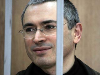 Экс-глава нефтяной компании ЮКОС Михаил Ходорковский 8 октября был помещен в карцер на 12 суток за интервью, опубликованное в журнале Esquire