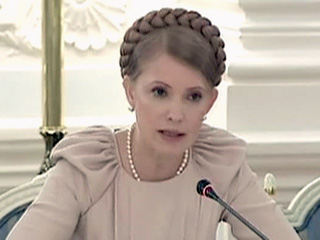 В заседании принимала участие лидер блока, премьер-министр Юлия Тимошенко, но из-за плохого самочувствия покинула его