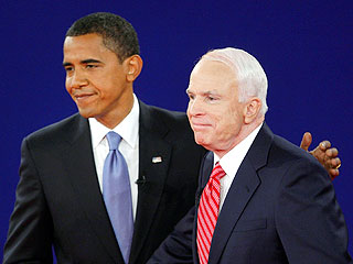 Демократ Барак Обама и республиканец Джон Маккейн потратили в ходе борьбы за пост президента США рекордную в американской истории сумму