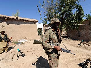 На северо-западе Пакистана, в пуштунских районах, граничащих с Афганистаном, во вторник произошли новые бои военнослужащих с исламистами
