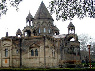 Армянская церковь борется со СПИДом и сексуальным рабством