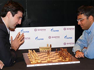 Первая партия матча между Крамником и Анандом завершилась миром