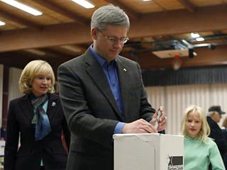 На парламентских выборах в Канаде лидирует консервативная партия
