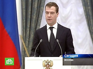 Мы чествуем выдающихся граждан России, - сказал глава государства на торжественной церемонии
