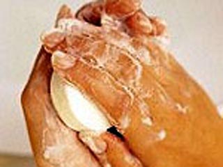 Всемирный день мытья рук: британские ученые выяснили, что многие женщины делают это реже мужчин 