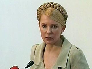 Тимошенко также призвала президента не ввязываться в авантюры