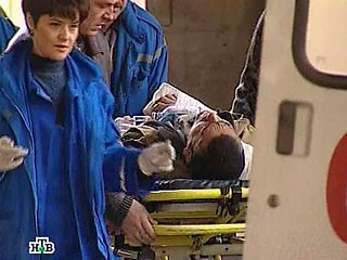 В результате подрыва водитель - боец ОМОН МВД Ингушетии Дмитрий Косенко получил ранения и ожоги руки и лица. Он доставлен в Сунженскую районную больницу