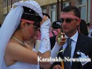 В Нагорном Карабахе состоялась беспрецедентная церемония бракосочетания 675 пар