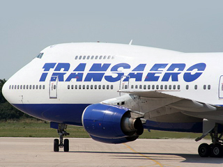 Российская авиакомпания "Трансаэро" готова снизить цены на билеты вслед за снижением цен на авиатопливо