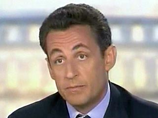 Саркози недоволен: во Франции выпустили куклу вуду в его облике. Он не боится, просто бьется за авторские права