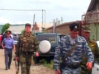 В Ингушетии вооруженные люди похитили около 15 человек